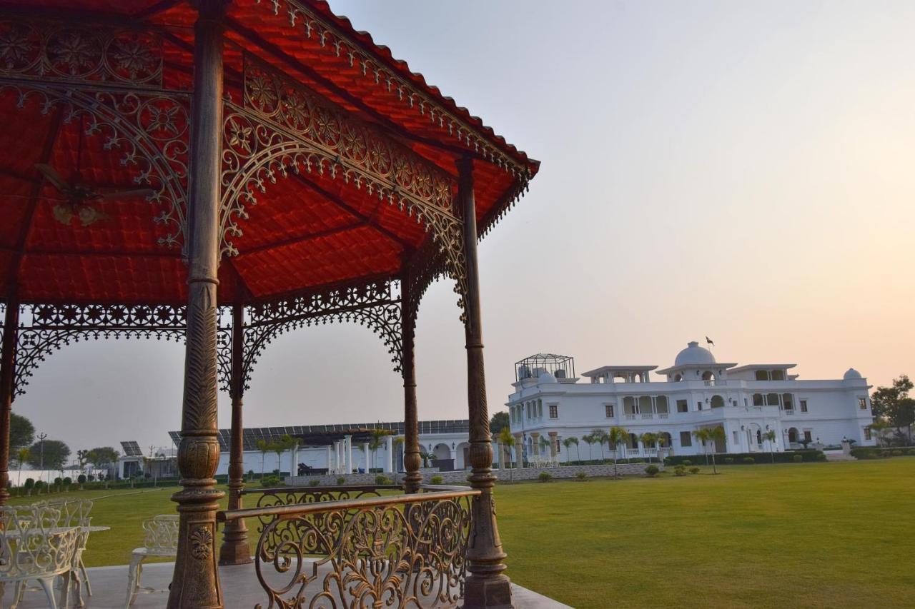 Umaid Farm Resort- A Legancy Vintage Stay In Jaipur Eksteriør bilde