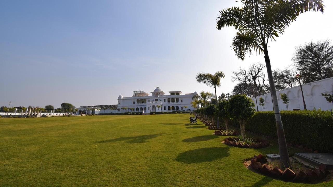 Umaid Farm Resort- A Legancy Vintage Stay In Jaipur Eksteriør bilde
