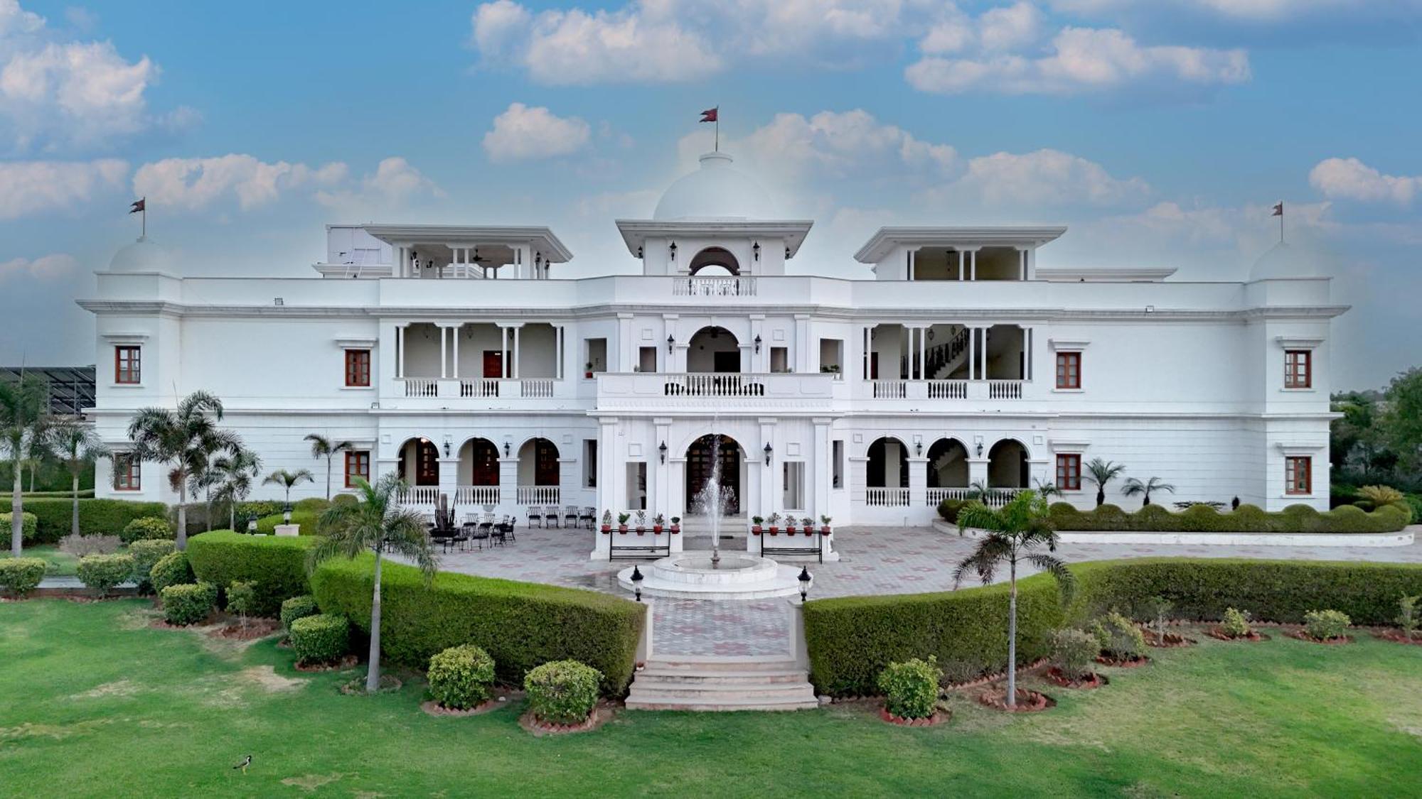 Umaid Farm Resort- A Legancy Vintage Stay In Jaipur Eksteriør bilde