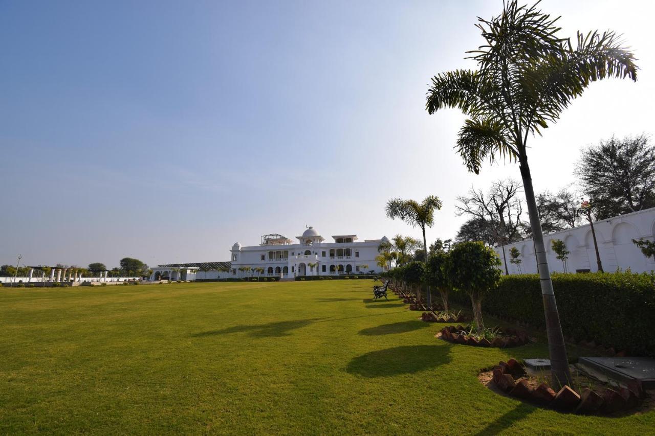 Umaid Farm Resort- A Legancy Vintage Stay In Jaipur Eksteriør bilde